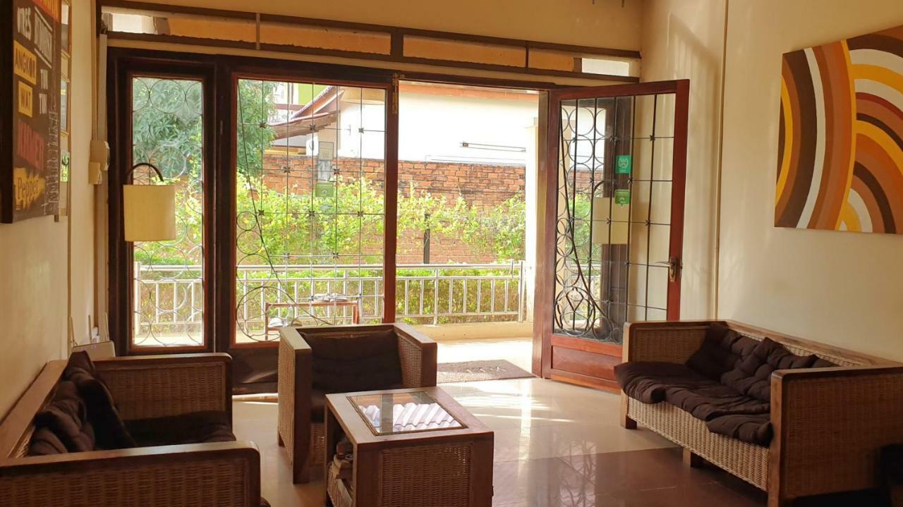 Kool Kampot Hotel Exterior photo