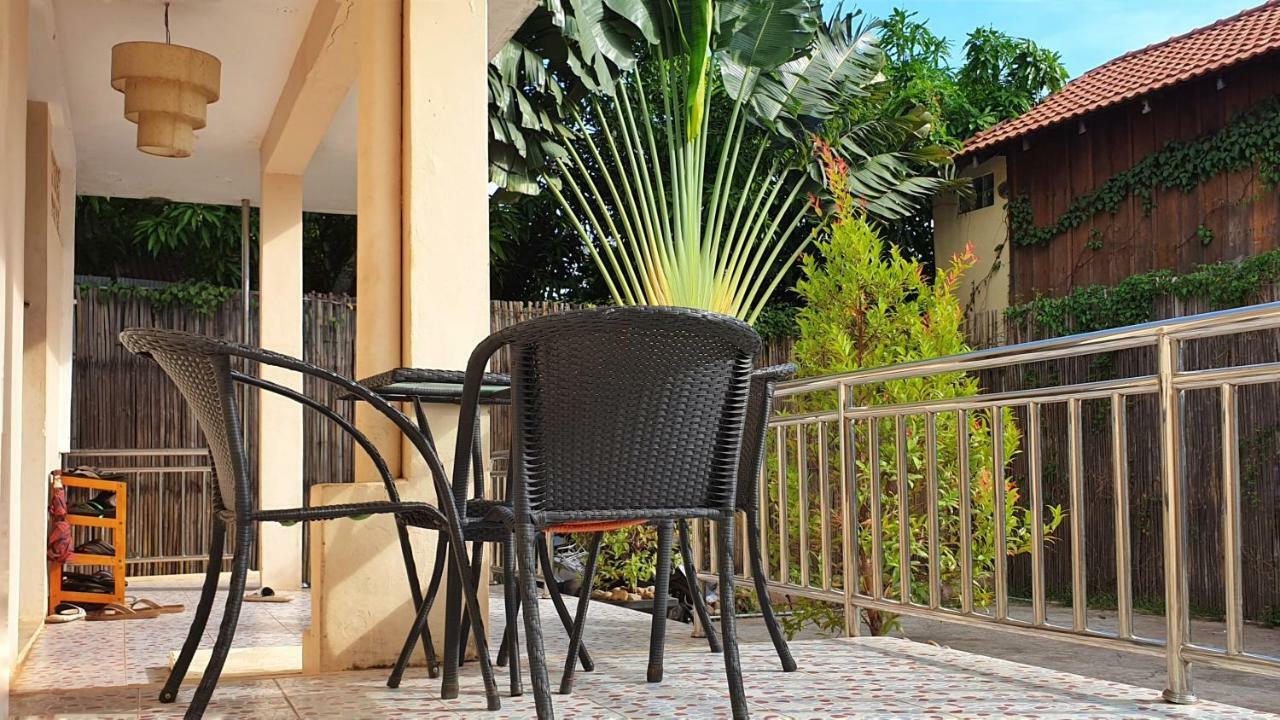 Kool Kampot Hotel Exterior photo