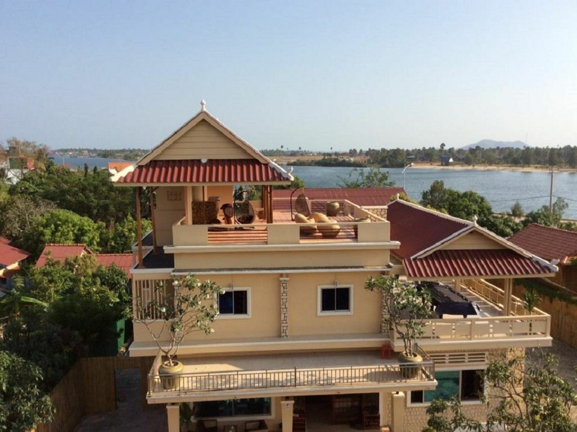 Kool Kampot Hotel Exterior photo